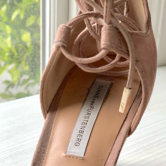 ✨HP!✨ New DVF Pink Suede Strappy Heels 📸 Sample - Picture 5 of 8